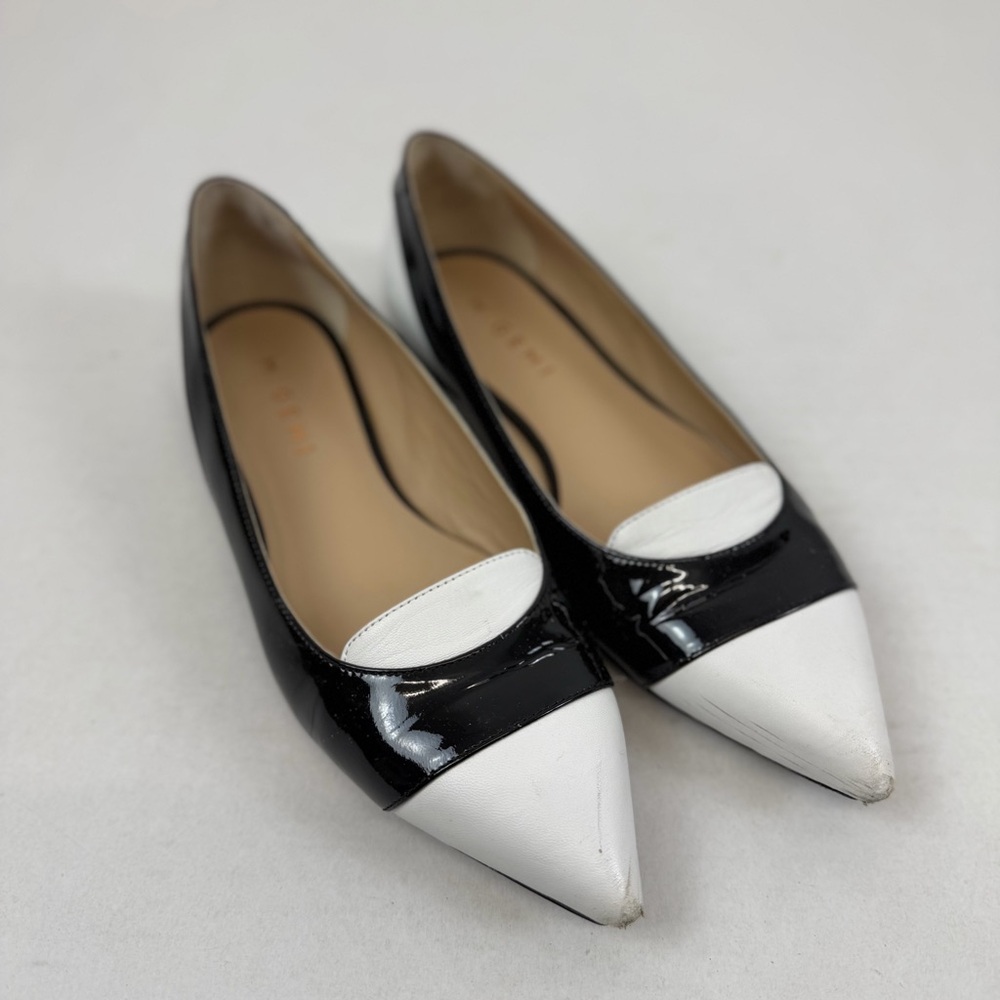 M.Gemi Black and White Patent Leather Pointed Toe Flats Size 36 (US 6)
